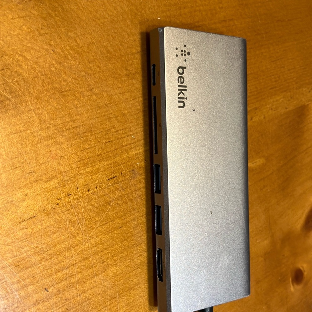 Belkin 5 in 1 adapter USB -c multiport adapter